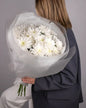 ELEGANT WHITE CHRYSANTHEMUM BOUQUET – PURE AND SERENE FLORAL ARRANGEMENT